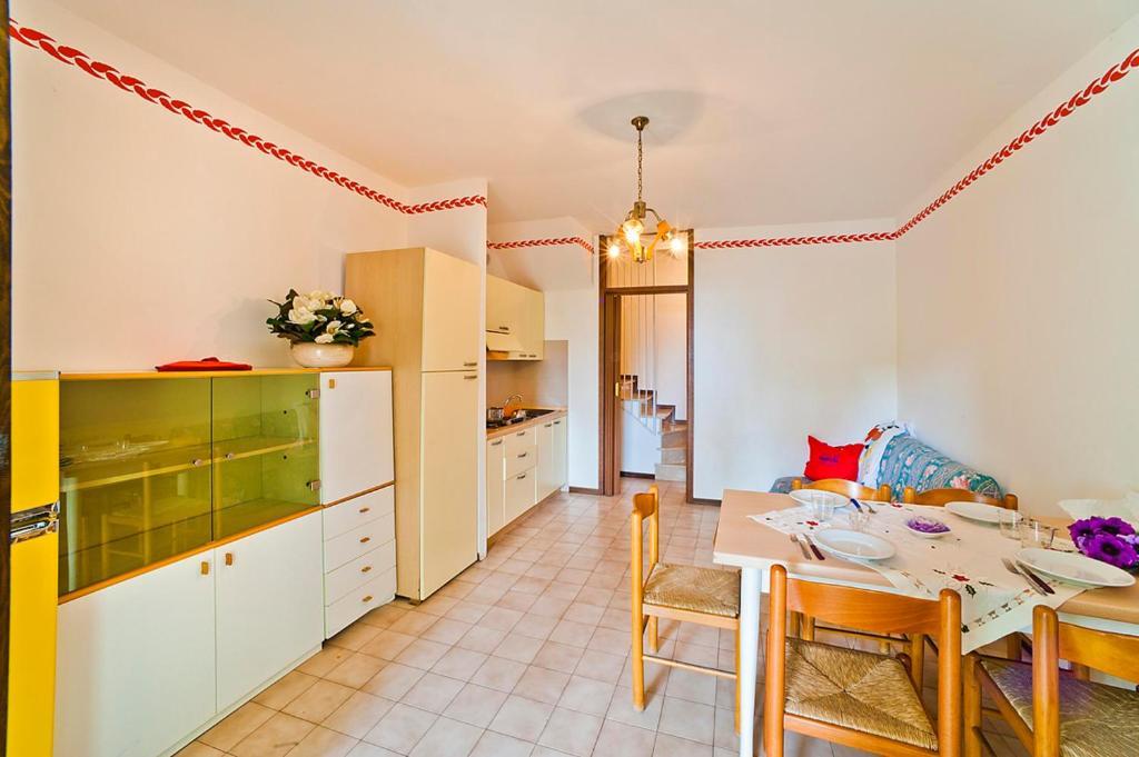 Residence Cinzia Pool Μπιμπιόνε Δωμάτιο φωτογραφία