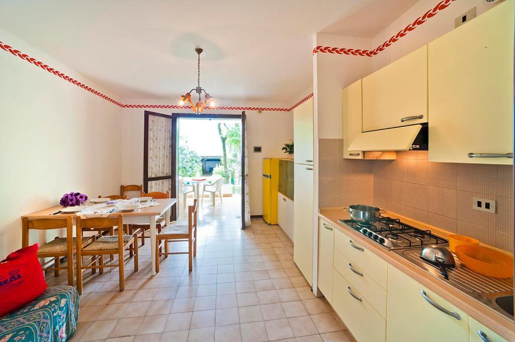 Residence Cinzia Pool Μπιμπιόνε Δωμάτιο φωτογραφία